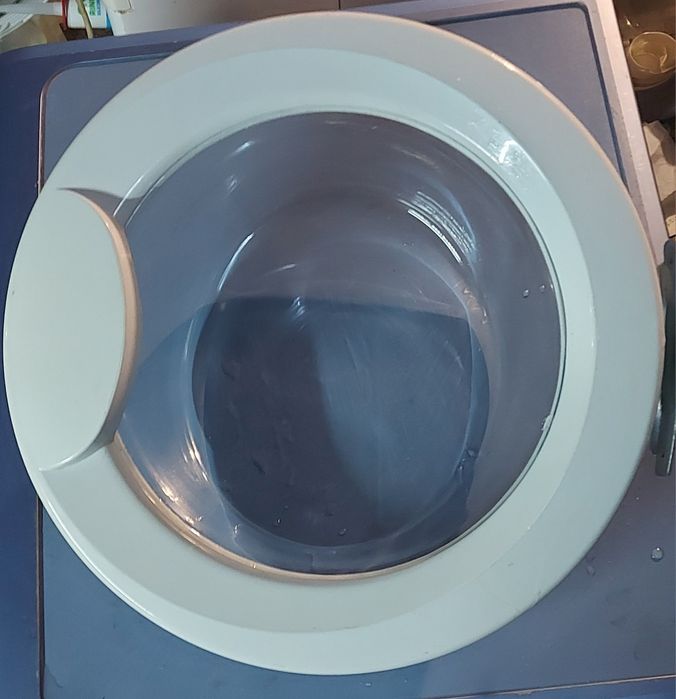 Двері люка для пральної машини Indesit WISN 82