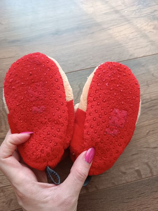 Pantofelki rozm. 20-21