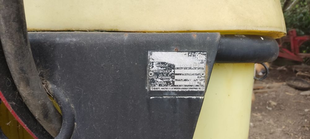 Pulverizador de 400 litros turbina