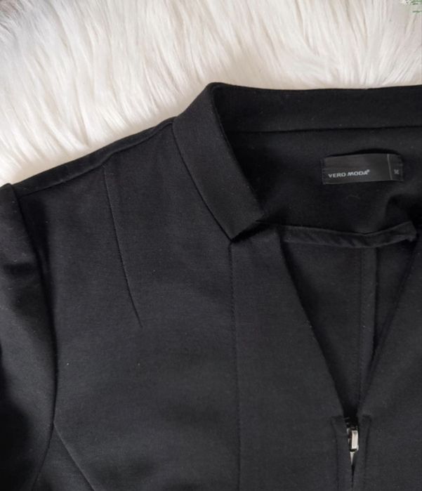 Żakiet z baskinką Vero Moda s/m
