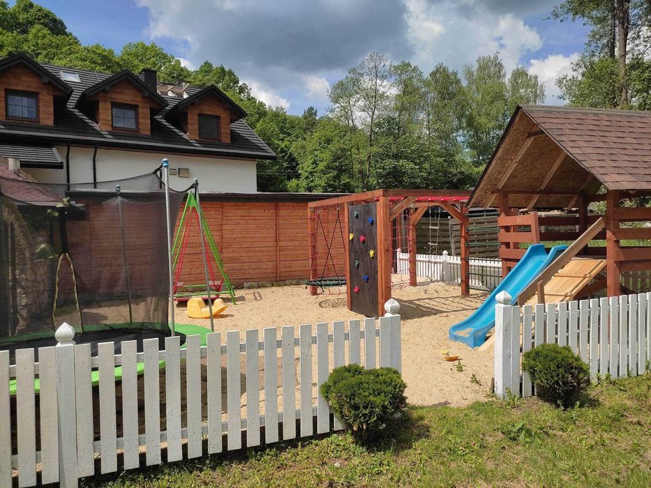 Ferie, zima, domki, noclegi, jacuzzi, sauna, kominek, balia