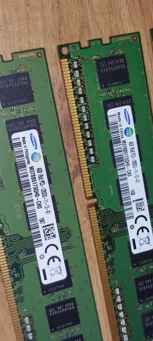 Pamięć RAM Samsung DDR3 - 4GB - 1600 - M378B5173QH0-CK0 - PC3-12800U
