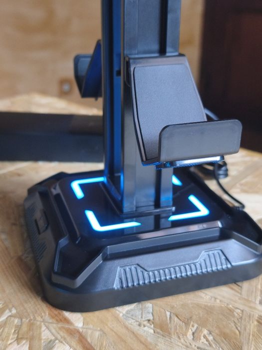 Suporte Comandos Gaming Led Vegeta (5 spots & 7 cores)