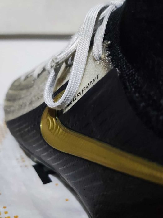 Chuteiras Nike Phantom Luna II Elite AG-PRO