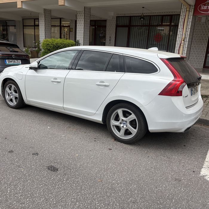 Capo/ parachoque/ optica/ air bag  volvo v60 hibrida plugin
