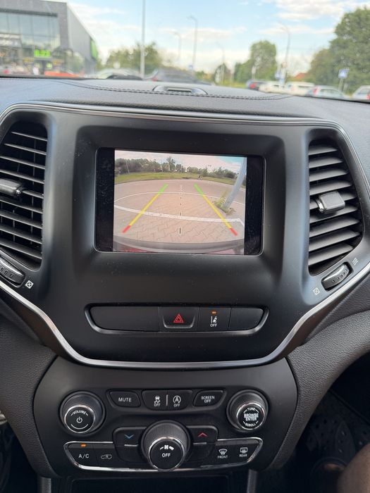 Продам авто Jeep Cherokee