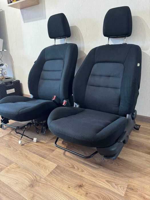 Сидіння крісла сиденья сідушки перед Мазда Mazda 6