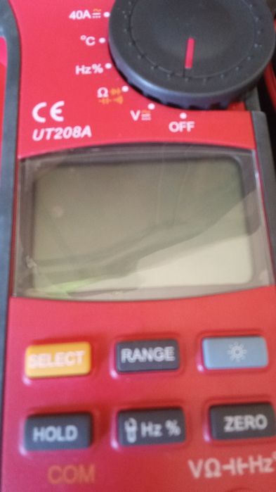 Vendo pinça amperimetrica UNI-T ainda tem o plástico no visor.