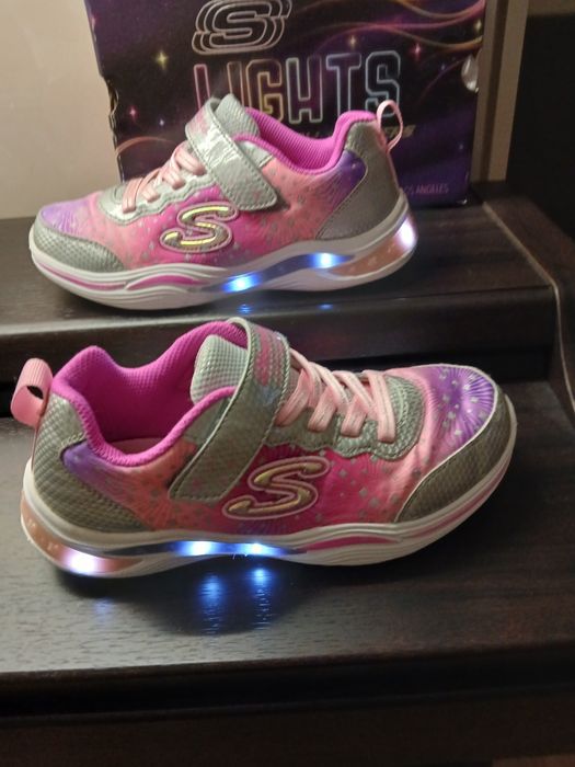 Кросівки skechers 35 р( 23 см) б/у