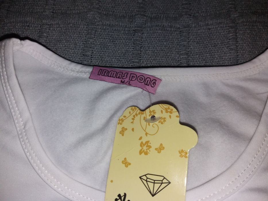 Camisola básica de licra nova