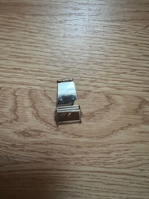 Защёлка пряжка бабочка соединение ремешка чёрного цвета