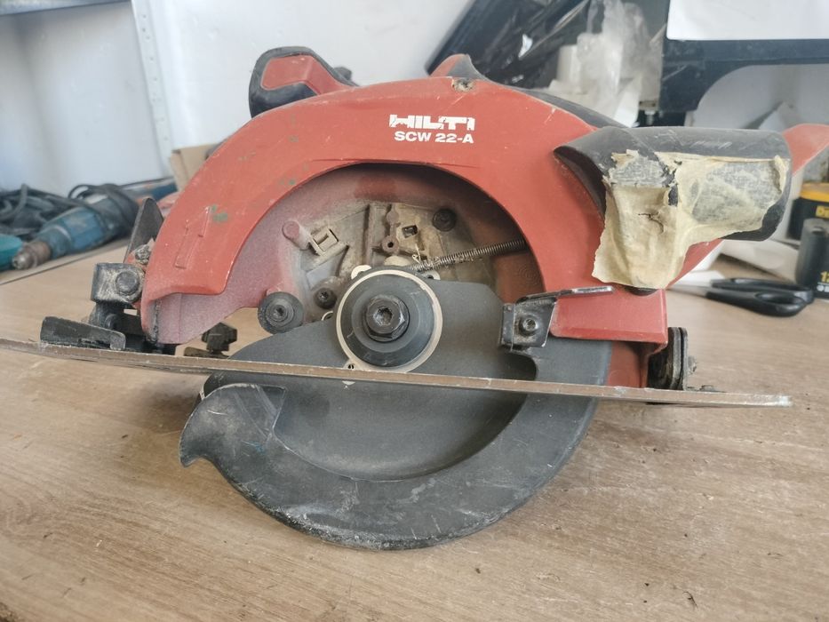 Pilarka tarczowa Hilti SCW 22-A stan nieznany