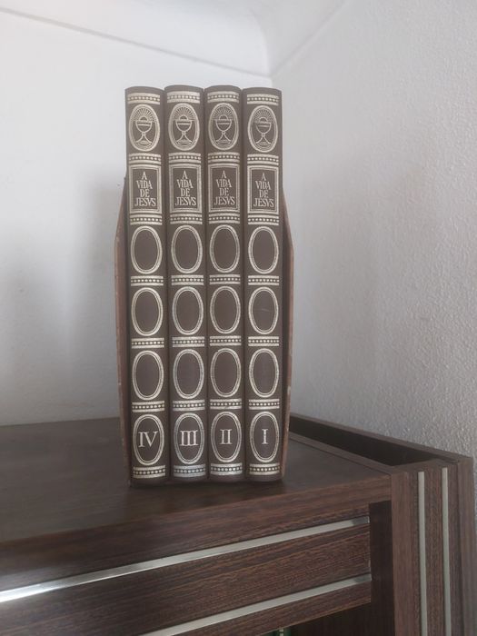 Coleções de livros antigos