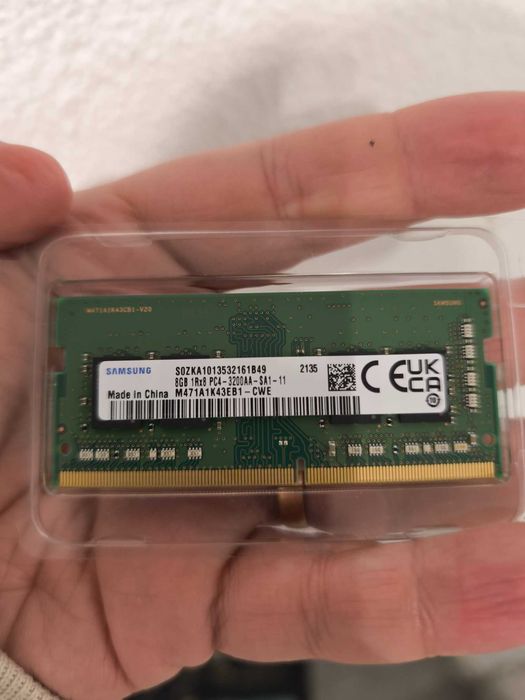 Samsung DDR4 8GB 3200mhz SO-DIMM slot