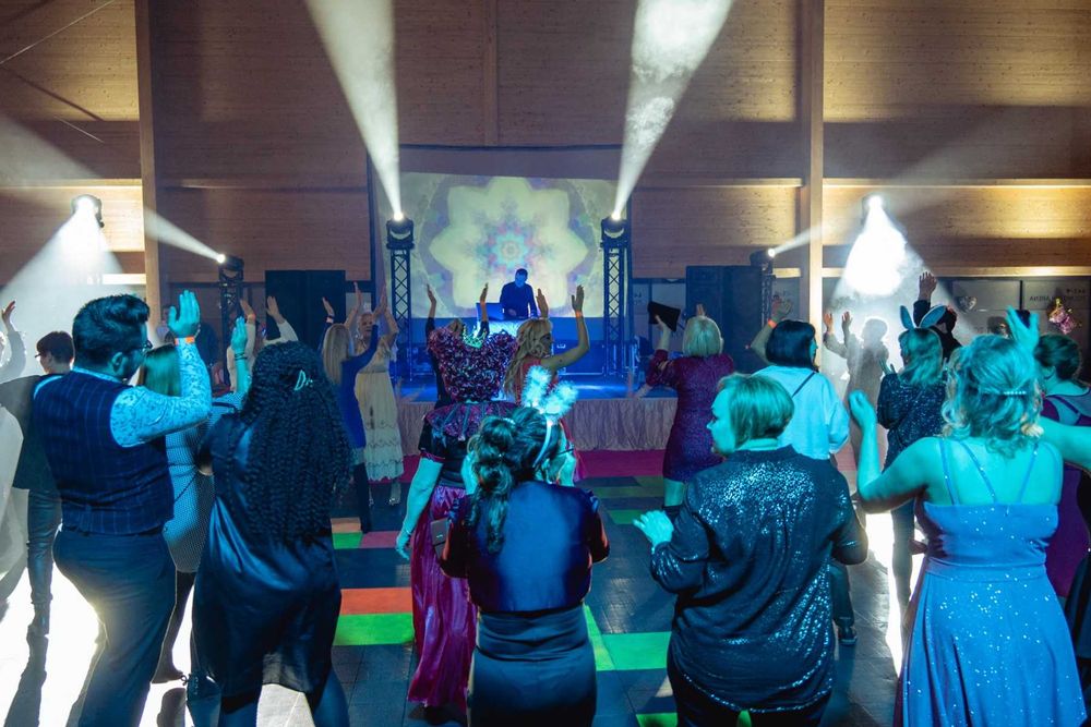 Imprezy firmowe tematyczne plenerowe wyjazdy integracyjne