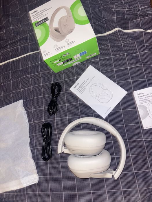 Belkin Headphones com Cancelamento de Ruído – Como Novos