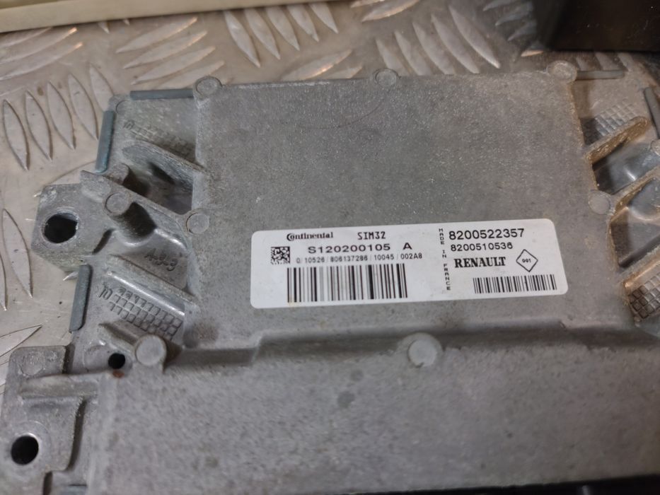 Centralina Motor BCM L2 Caixa Fusiveis Renault Clio III 1.2 16v