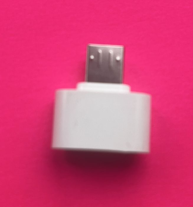 Адаптер для телефонів , планшетів.