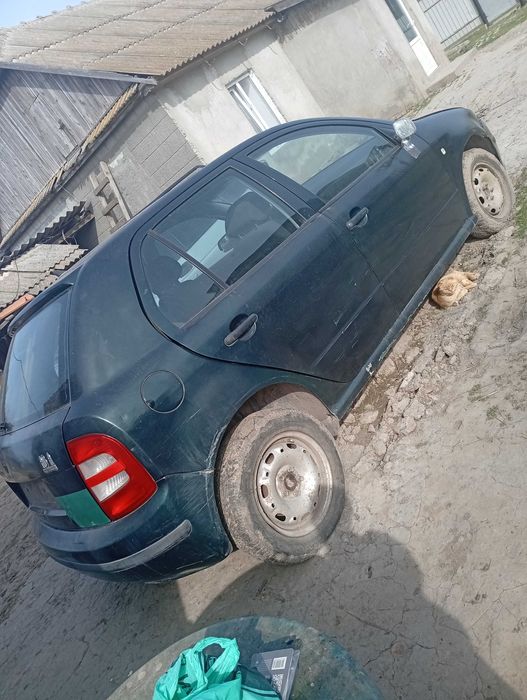 Авто Шкода Фабия