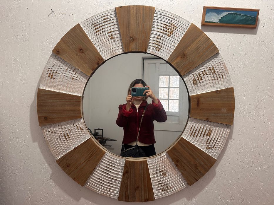 Espelho de madeira novinho