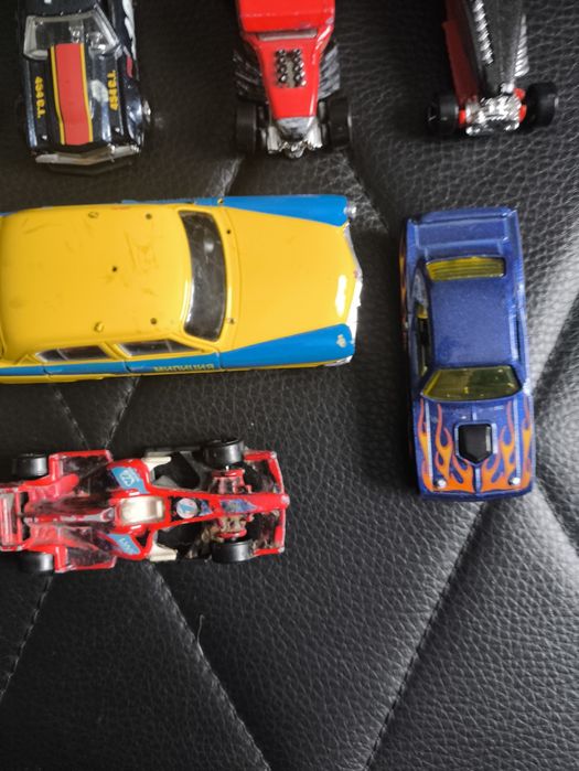 Mega pakiet samochodzików – Hot Wheels, Matchbox, DeAGOSTINI