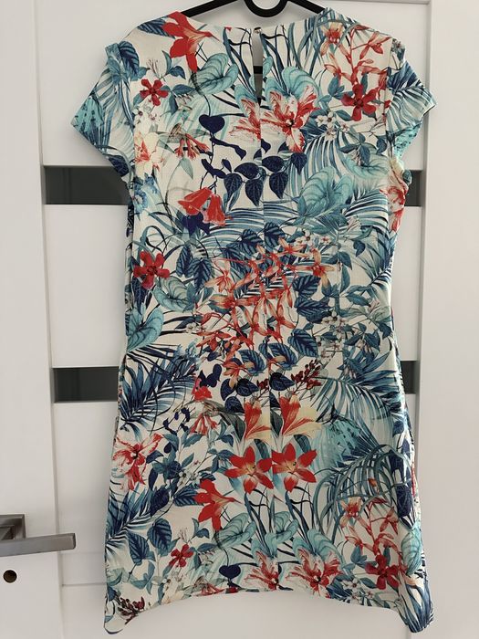 Sukienka krótka w kwiaty