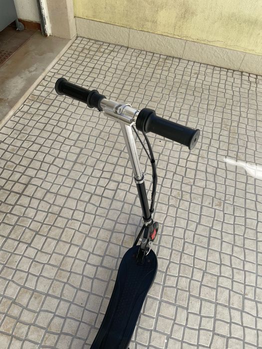 Trotinete elétrica criança + capacete