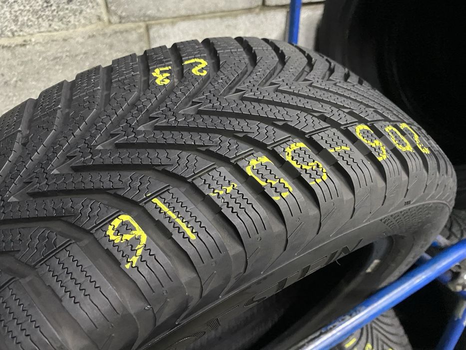 Зимові шини 205/55 R16 (91H) VREDESTEIN