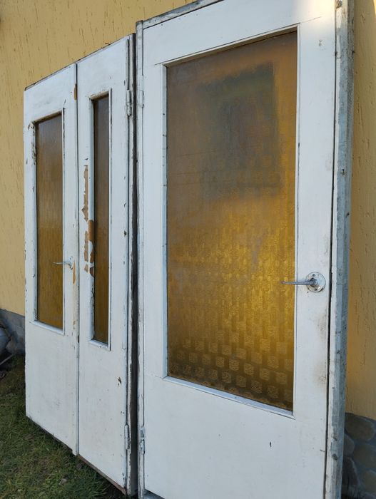 Продам дерев'яні вікна та двері