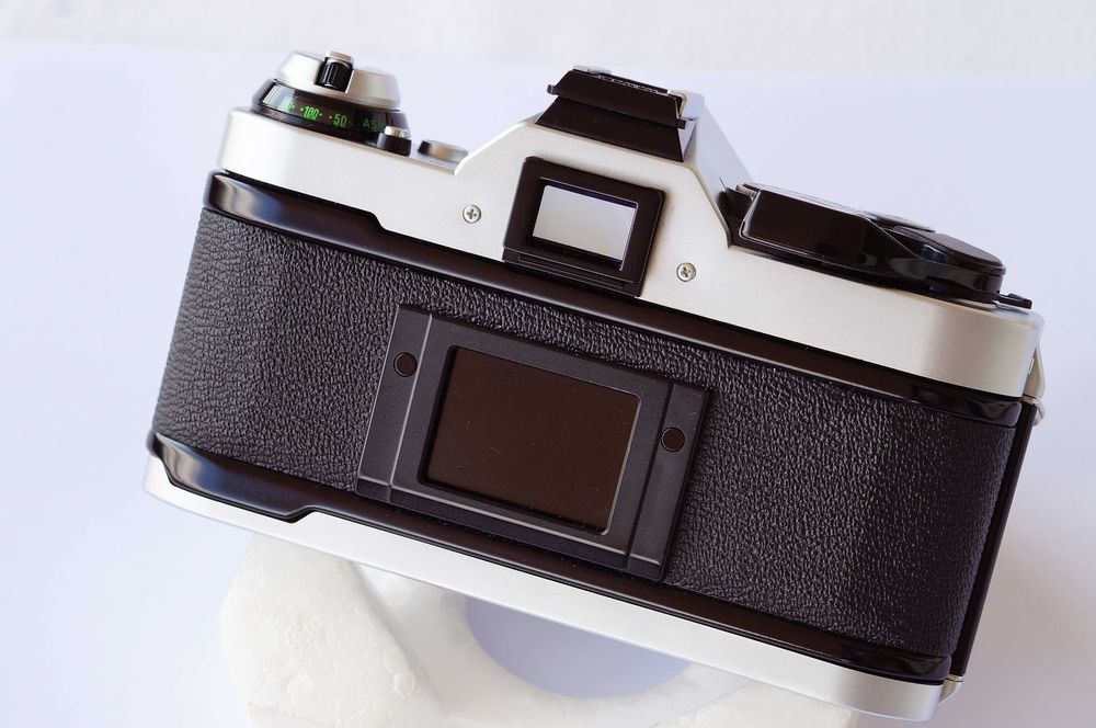 Aparat Canon AE-1 PROGRAM piękny