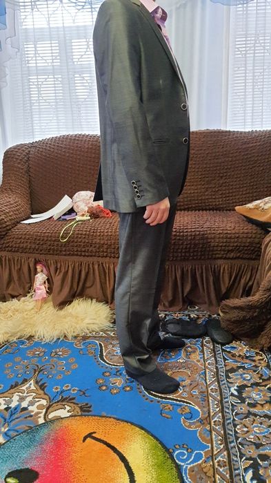 Мужской, свадебный костюм в идеальном состоянии