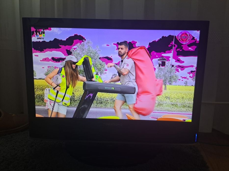 TV Grundig 19 polegadas para peças