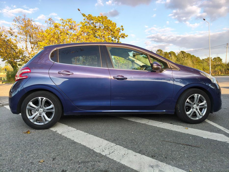 Peugeot 208 1.2 VTI ALLURE 82 CV — photo 5