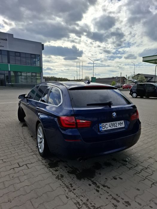 BMW 520d F11 2011