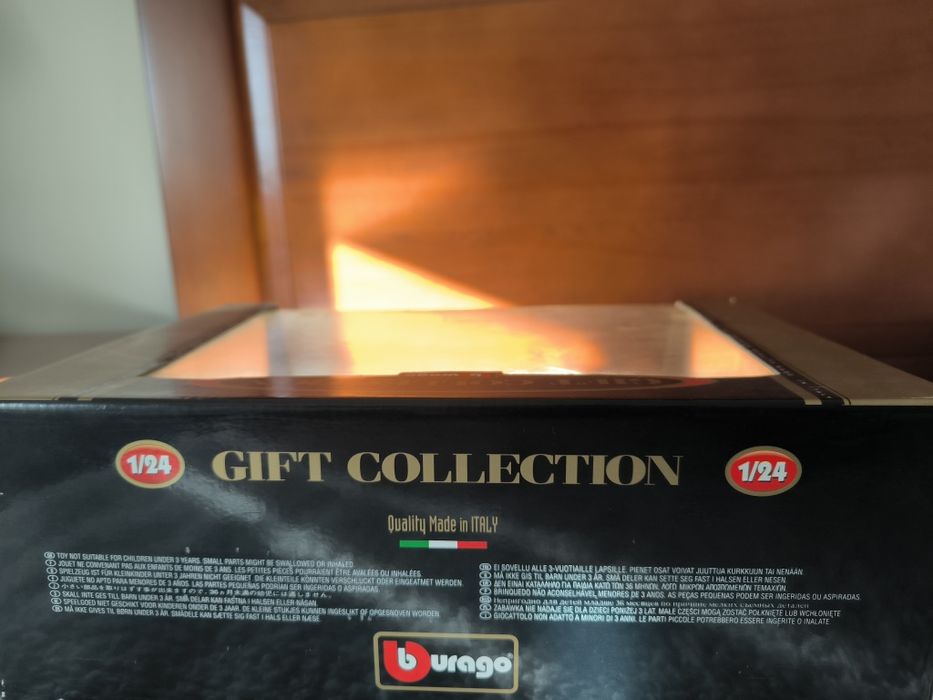 Carro de Colecionador da bBurago Shelby+Dodge Viper 1:24