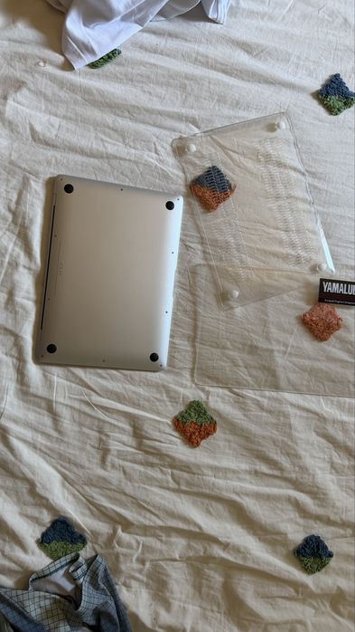 MacBook Air M1 8GB / 256GB — Como Novo (Apenas 69 ciclos de bateria!)