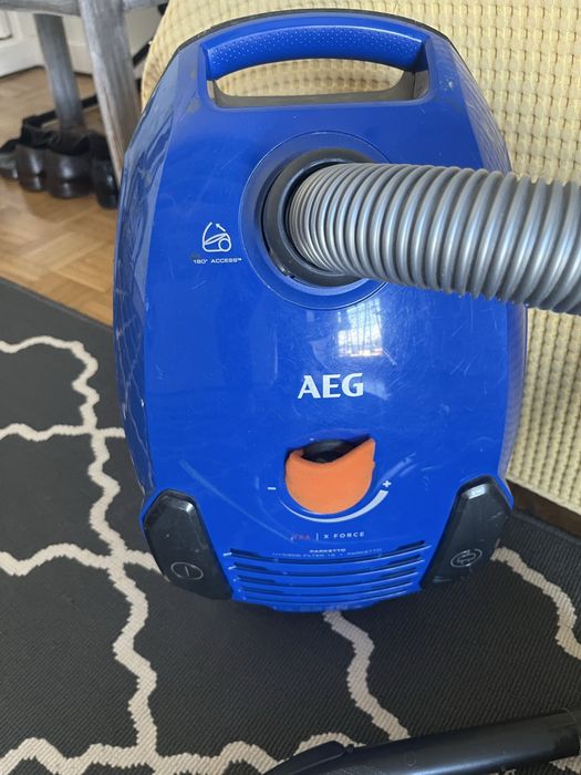 Aspirador marca AEG