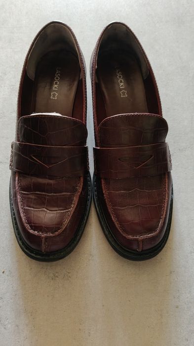 Półbuty rozmiar 38 skóra naturalna Lasocki