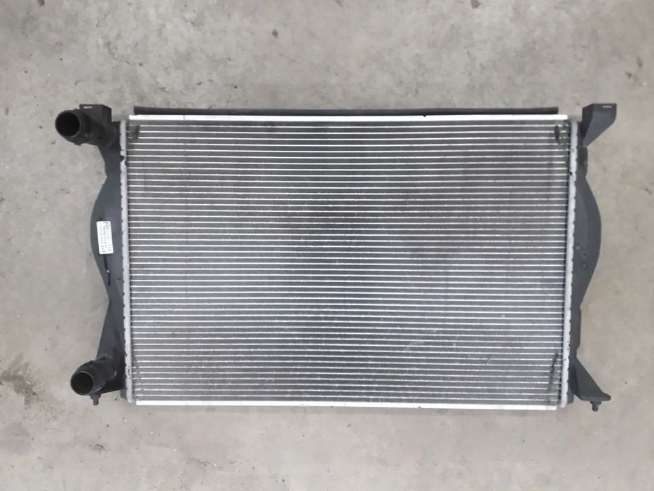 chłodnica wody 4F0121251Q A6 C6 2.0 FSI TFSI BPJ