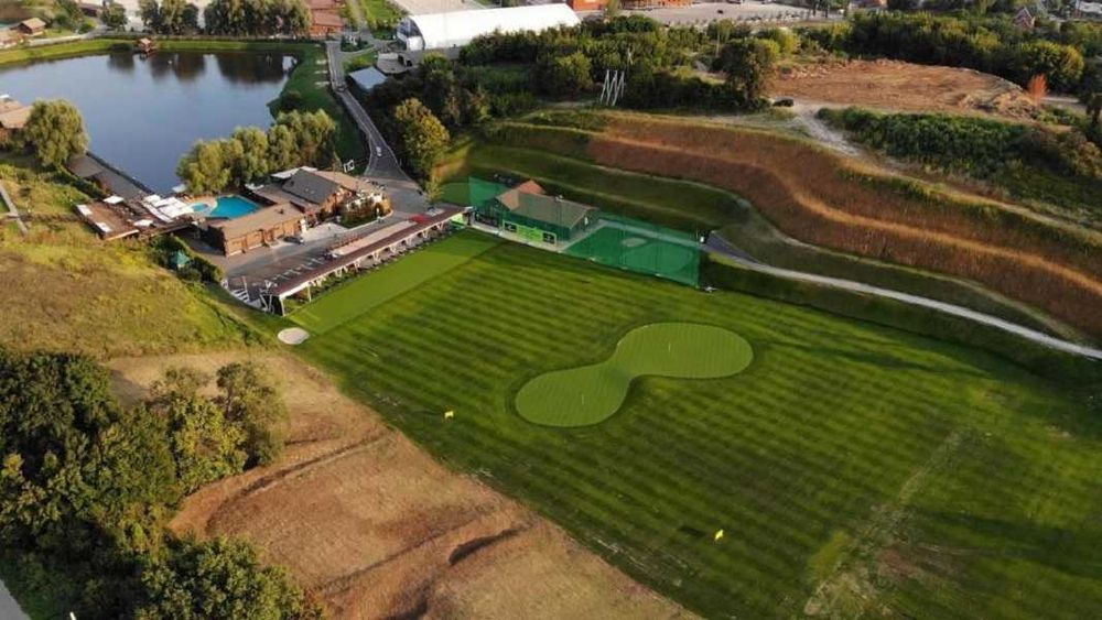 Видова вілла у Лісниках. 250м2. Тераса 50 м2. Гараж 2+2