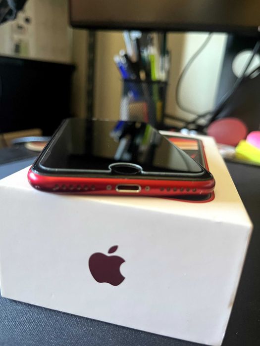 Iphone SE RED 2020 128GB Usado