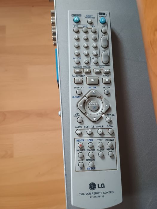 LG V180 combo 2w1 DVD + VHS recorder