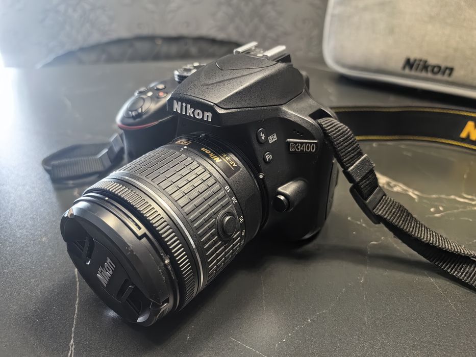 Lustrzanka Nikon D3400