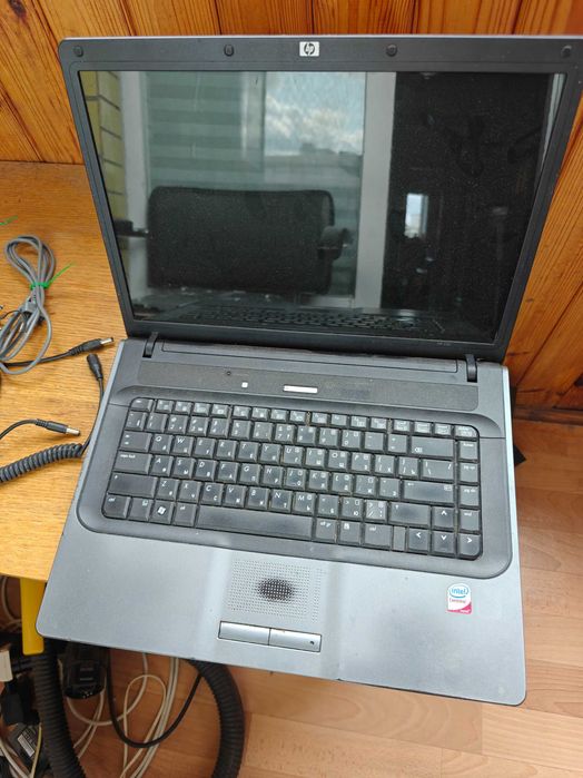 Лот з 4 неробочих ноутбуків. На запчастини або відновлення.