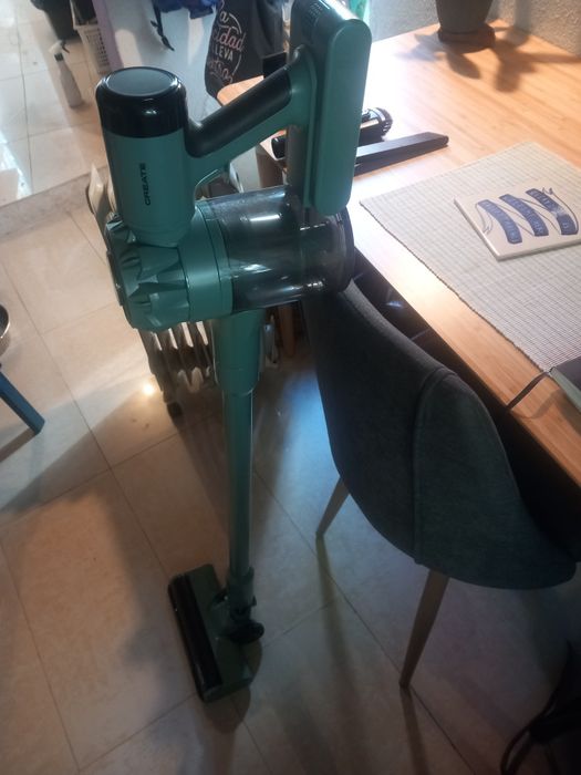 Aspirador vertical sem fio Create Cyclone Force