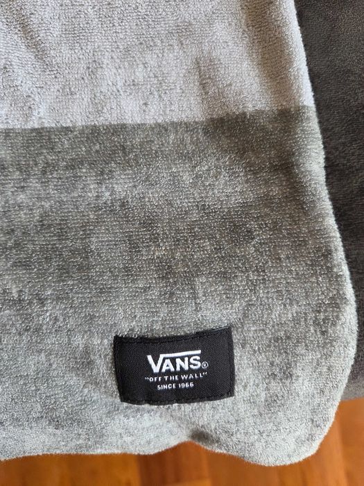 T-shirt Vans nova a estrear