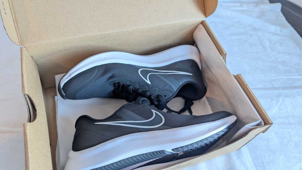 Buty sportowe do biegania Nike star runner 3 Gs 36.5