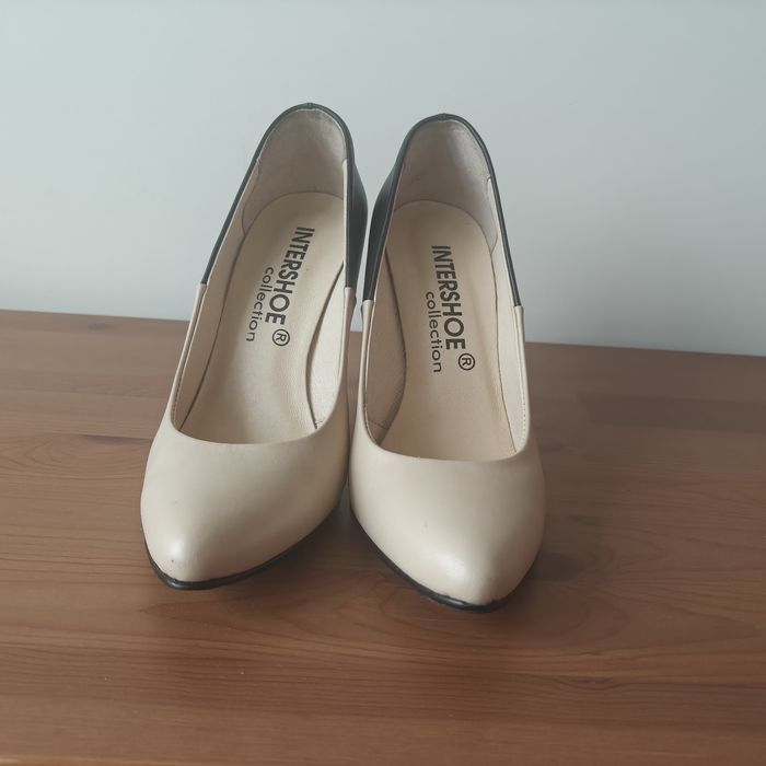 Nowe obcasy Intershoe 37 skóra naturalna beżowo czarne