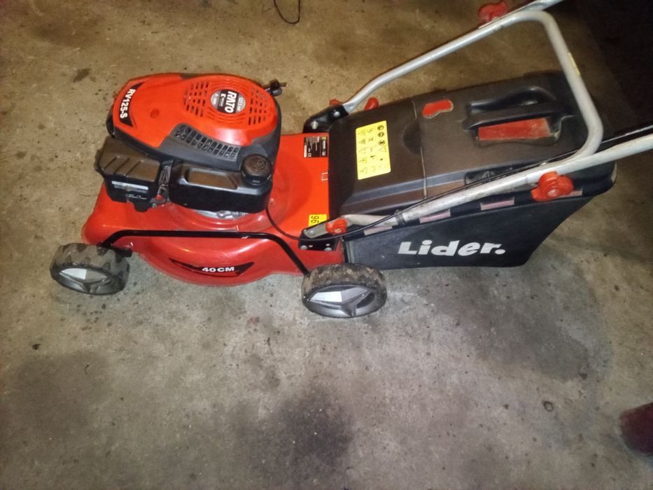 Sprzedam kosiarkę spalinowa