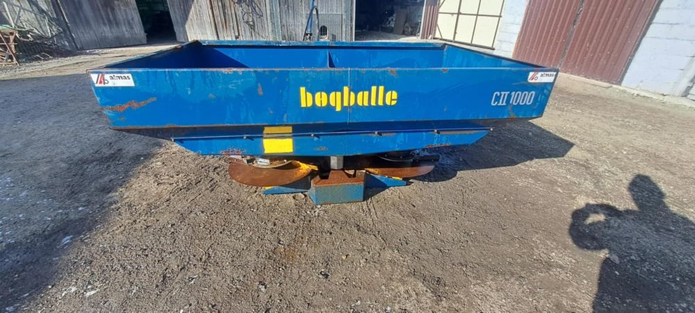 Rozsiewacz nawazów bogballe